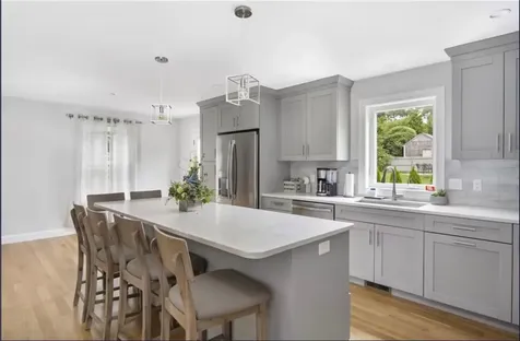 115 Ellery Avenue Middletown RI 02842