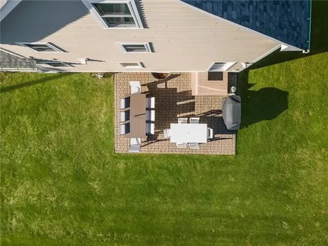 115 Ellery Avenue Middletown RI 02842