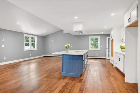 138 Oliphant Lane Middletown RI 02842