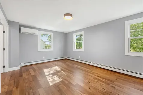 138 Oliphant Lane Middletown RI 02842