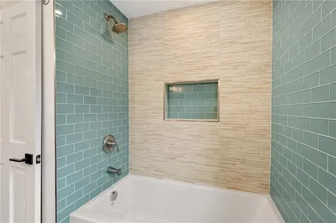 138 Oliphant Lane Middletown RI 02842