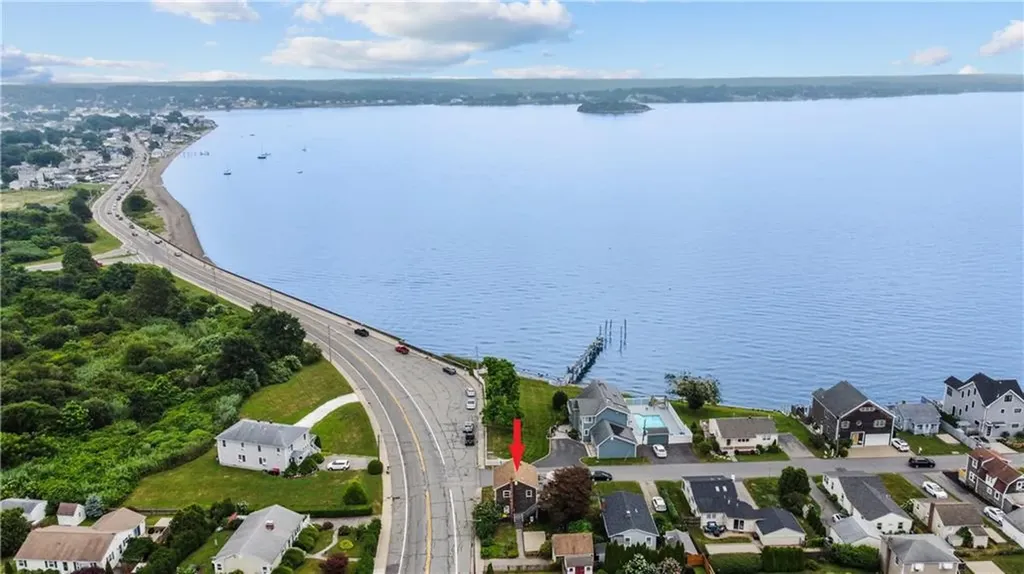 1 Aquidneck Avenue Portsmouth RI 02871