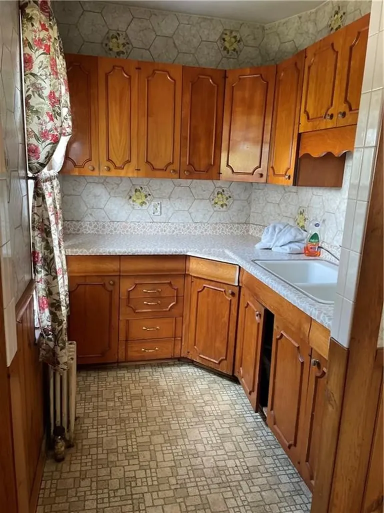 1170 1172 Lonsdale Avenue Lincoln RI 02865