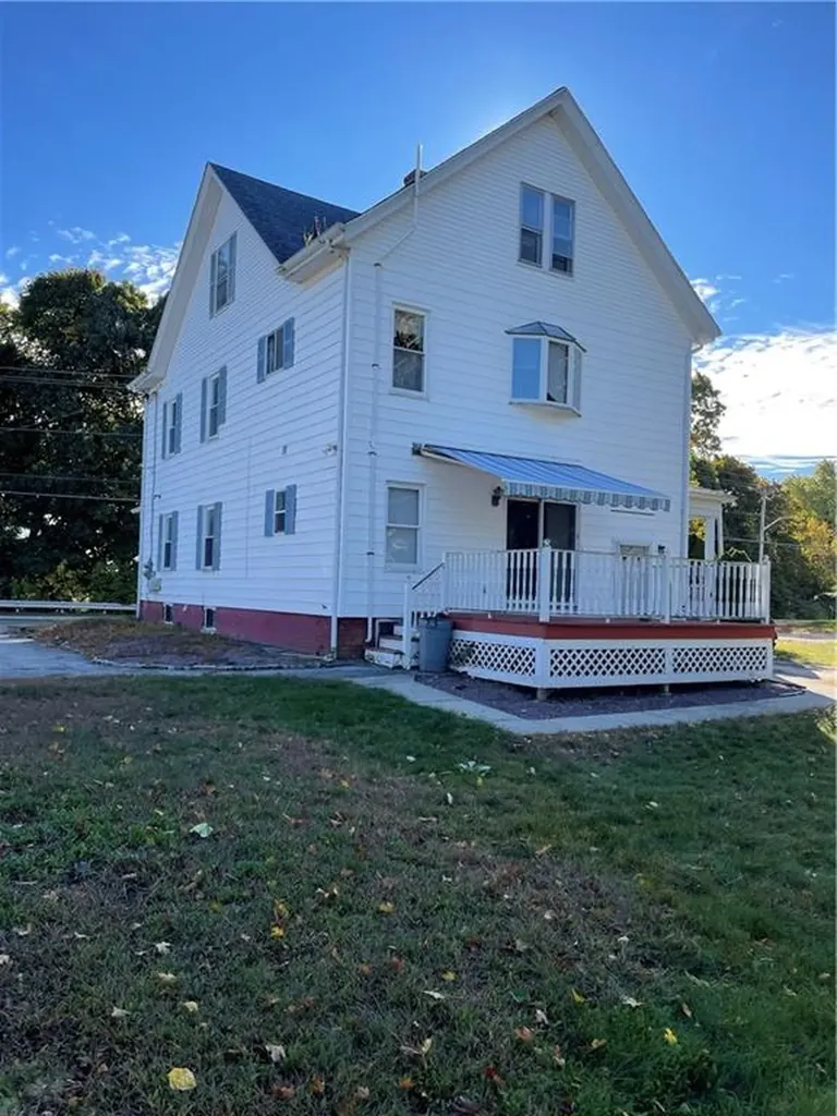 1170 1172 Lonsdale Avenue Lincoln RI 02865