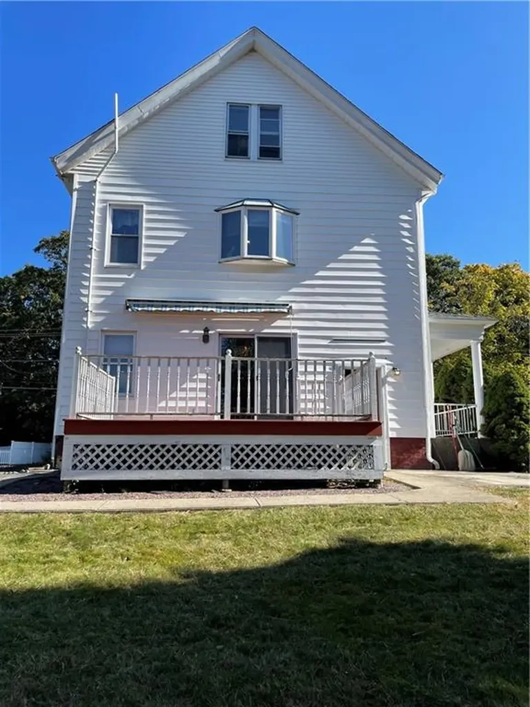 1170 1172 Lonsdale Avenue Lincoln RI 02865