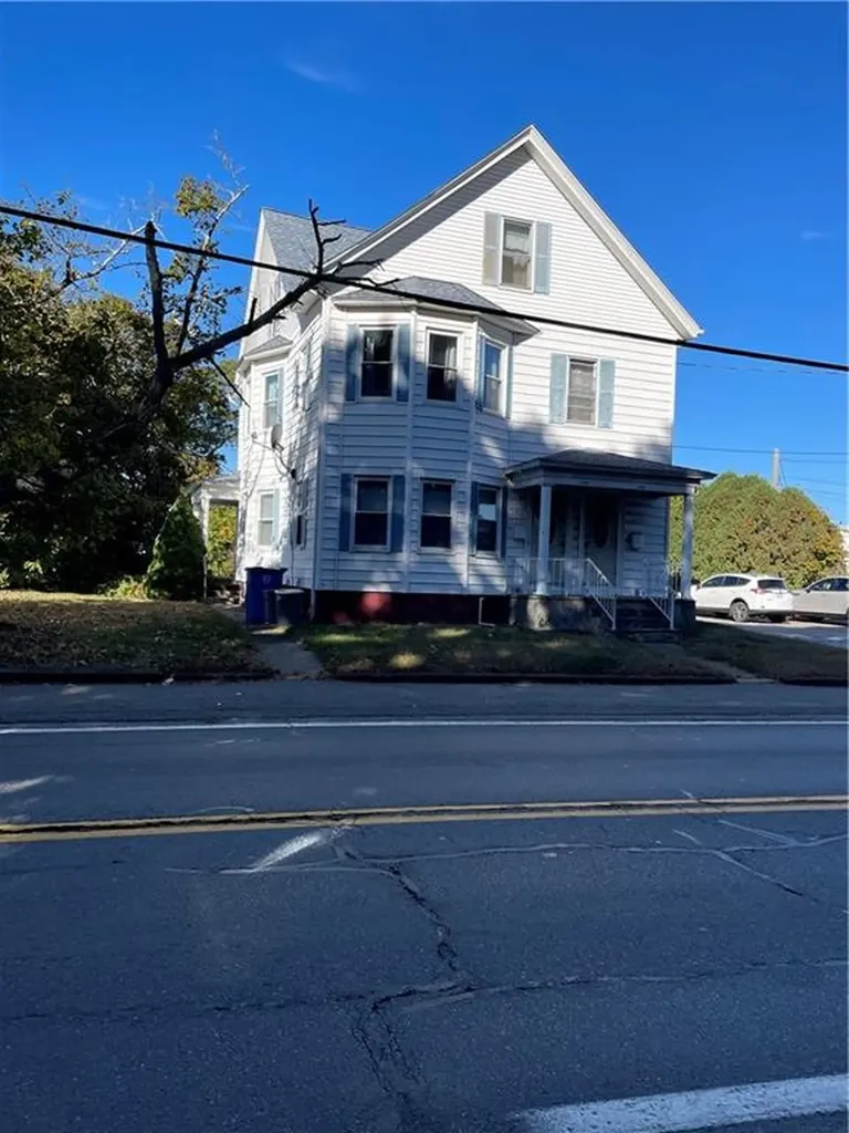 1170 1172 Lonsdale Avenue Lincoln RI 02865
