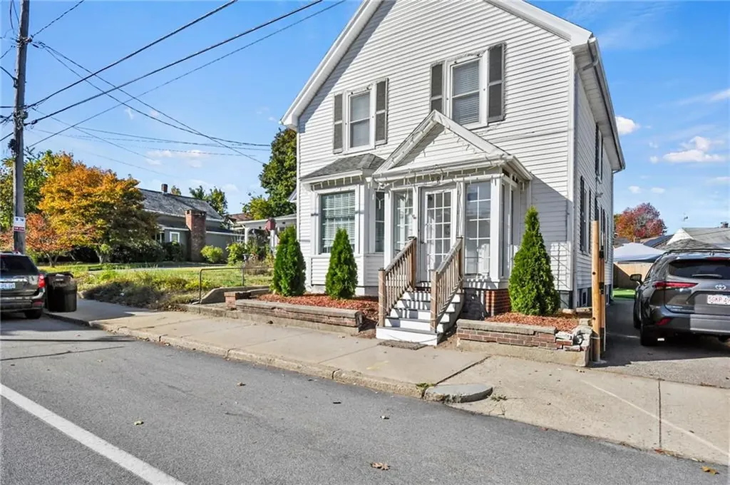 997 Park Avenue Woonsocket RI 02895