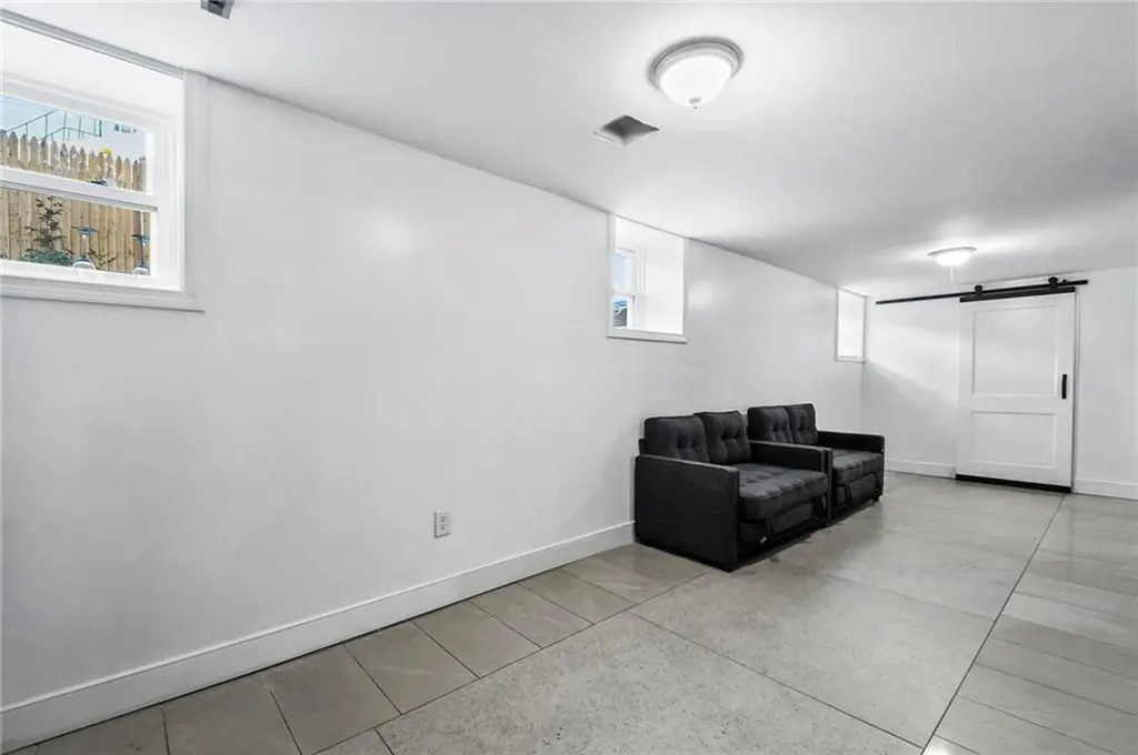 997 Park Avenue Woonsocket RI 02895