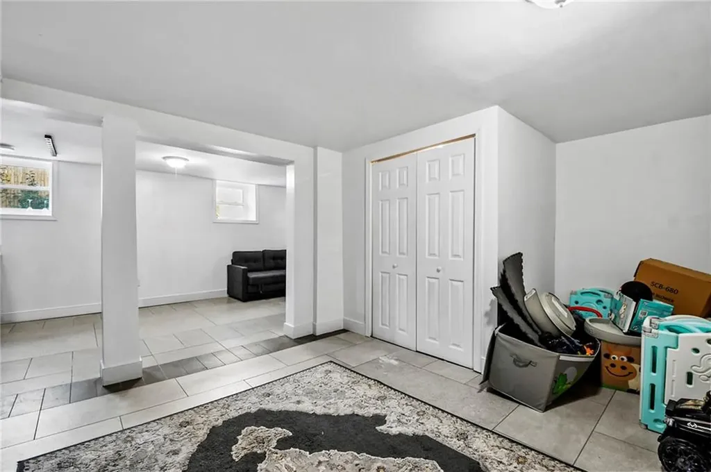 997 Park Avenue Woonsocket RI 02895