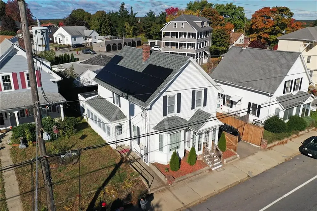 997 Park Avenue Woonsocket RI 02895