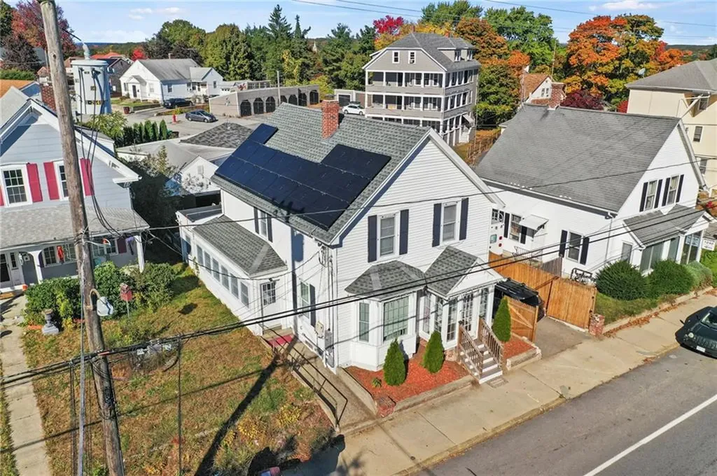 997 Park Avenue Woonsocket RI 02895