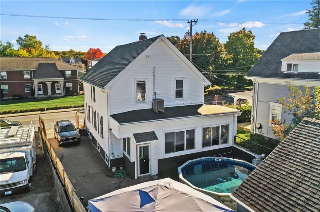 997 Park Avenue Woonsocket RI 02895