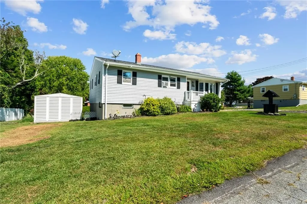 130 Robert Gray Avenue Tiverton RI 02878