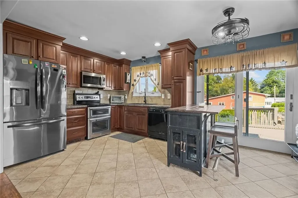 130 Robert Gray Avenue Tiverton RI 02878