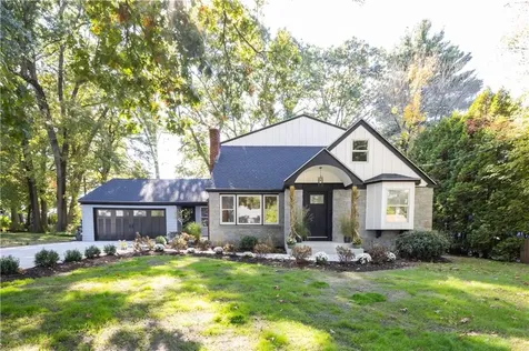 41 Bretton Woods Drive Cranston RI 02920