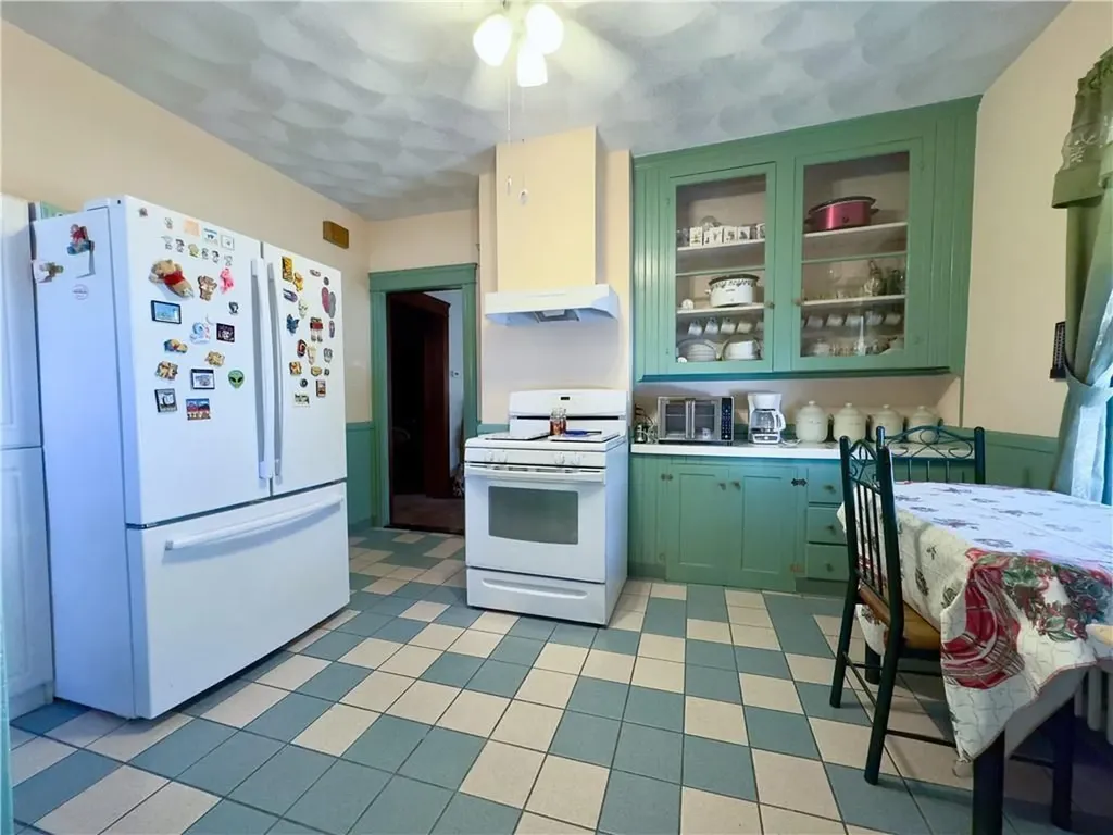 135 Eldridge Street Cranston RI 02910