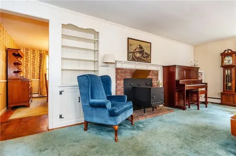 25 Hanaford Drive East Greenwich RI 02818