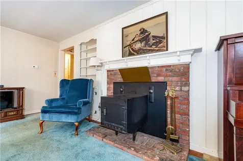 25 Hanaford Drive East Greenwich RI 02818