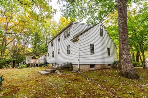 25 Hanaford Drive East Greenwich RI 02818