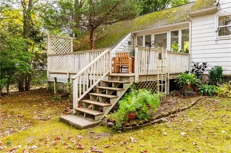 25 Hanaford Drive East Greenwich RI 02818