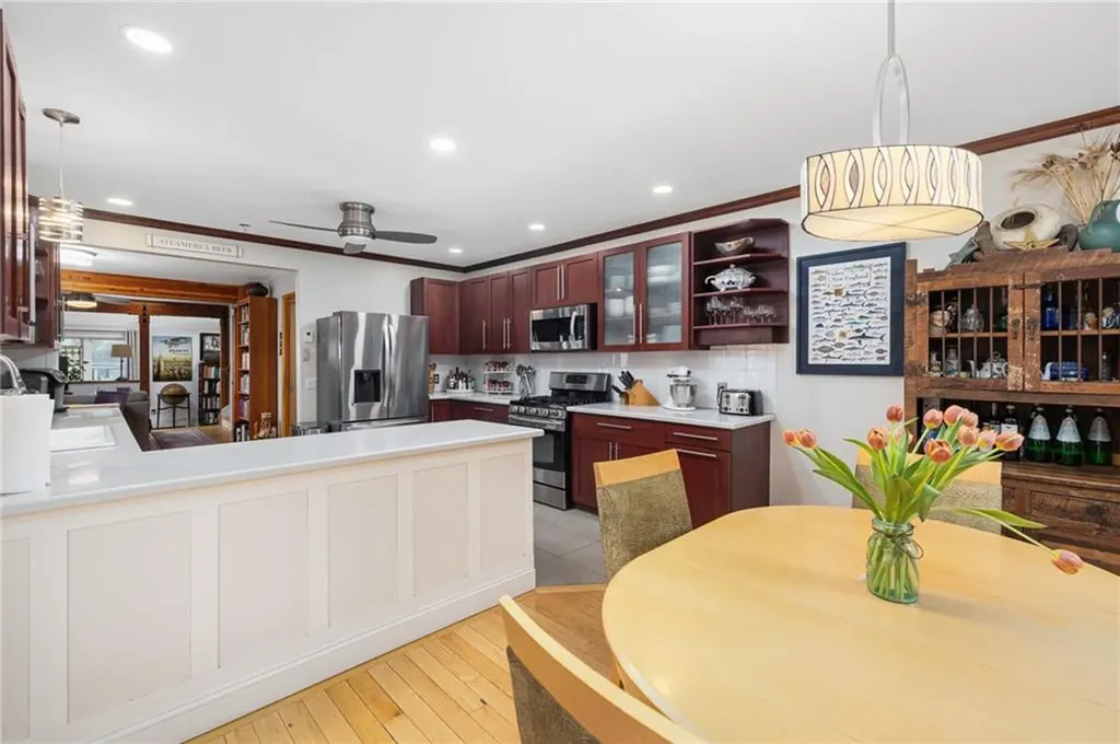 148 Andrew Comstock Road Warwick RI 02886