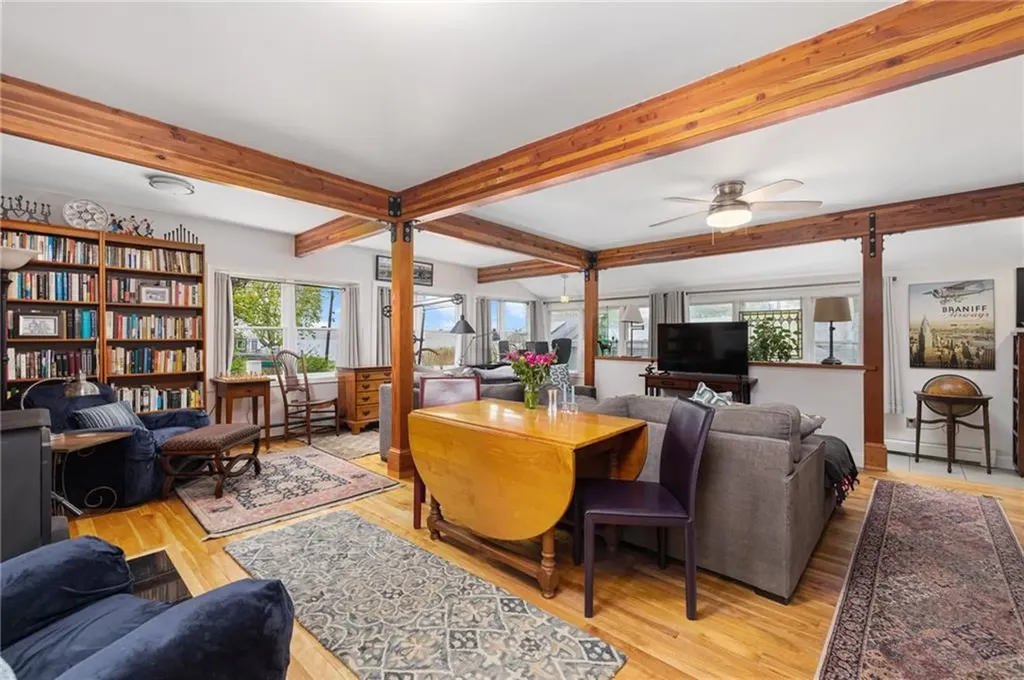 148 Andrew Comstock Road Warwick RI 02886