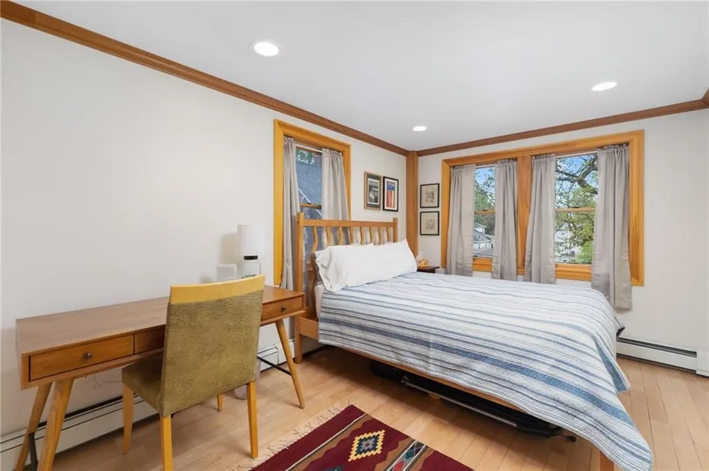 148 Andrew Comstock Road Warwick RI 02886