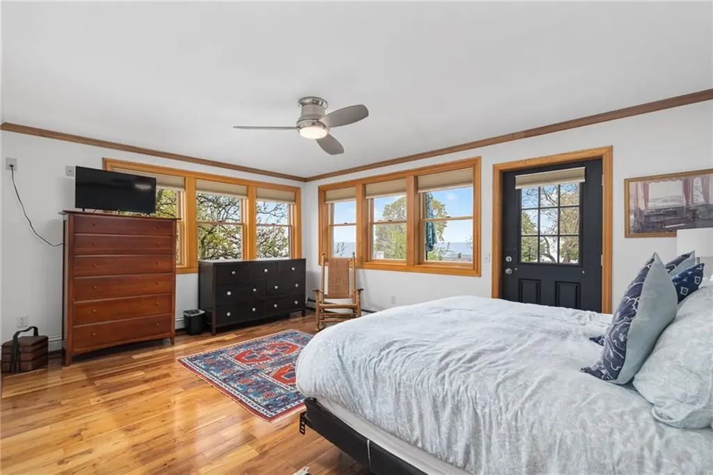 148 Andrew Comstock Road Warwick RI 02886