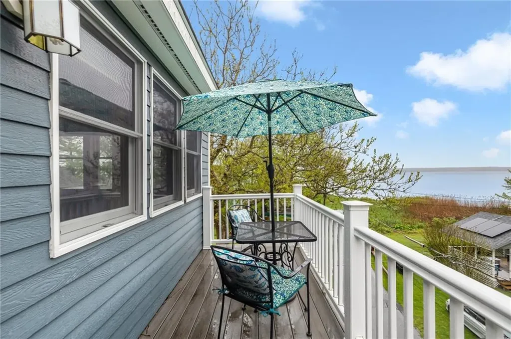 148 Andrew Comstock Road Warwick RI 02886