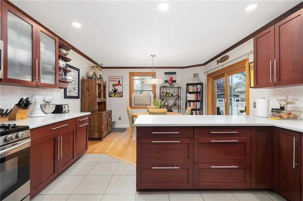 148 Andrew Comstock Road Warwick RI 02886