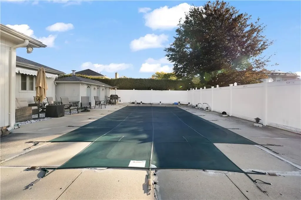 18 Carriage Way North Providence RI 02904