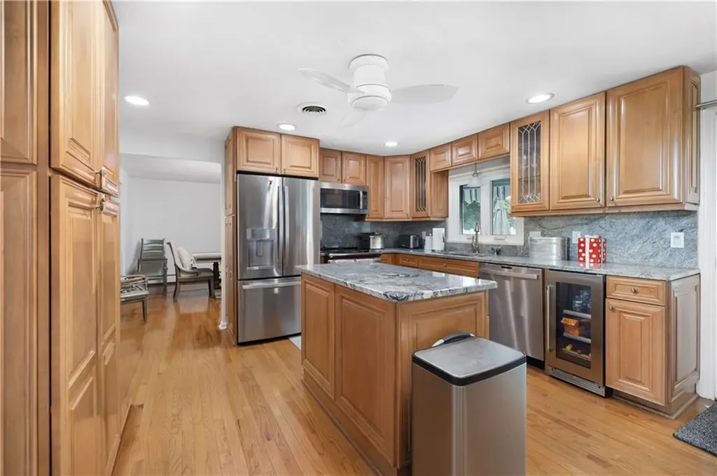 18 Carriage Way North Providence RI 02904