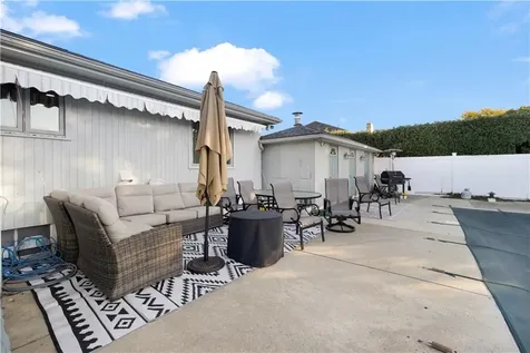 18 Carriage Way North Providence RI 02904