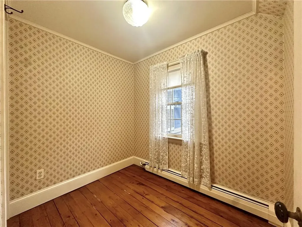 6 Cozzens Court Newport RI 02840