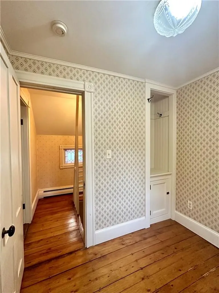 6 Cozzens Court Newport RI 02840