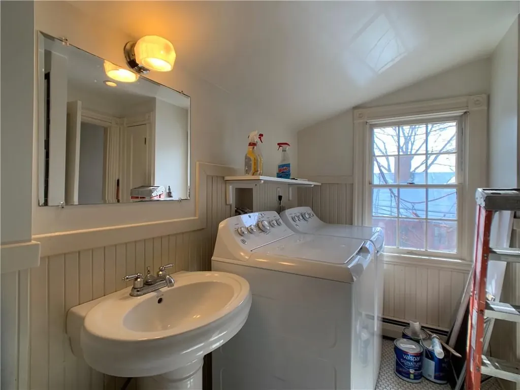 6 Cozzens Court Newport RI 02840