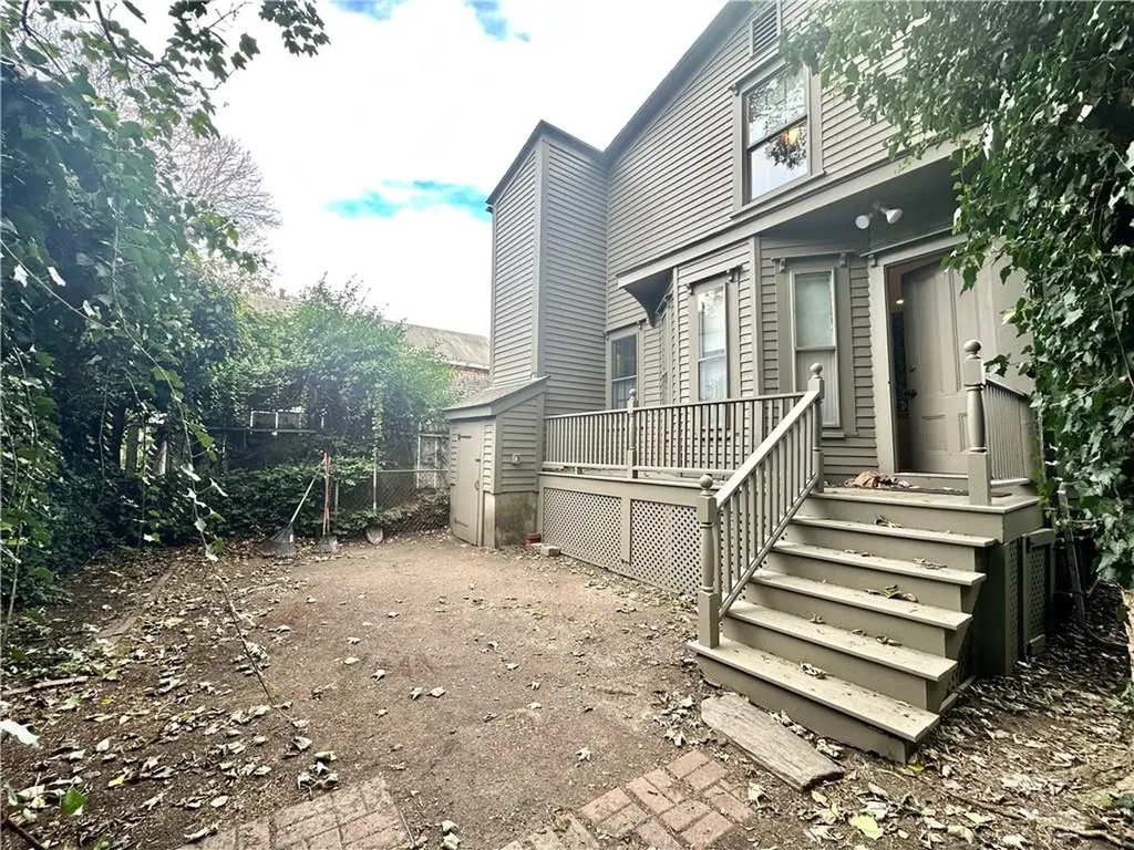 6 Cozzens Court Newport RI 02840