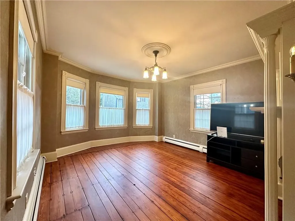 6 Cozzens Court Newport RI 02840