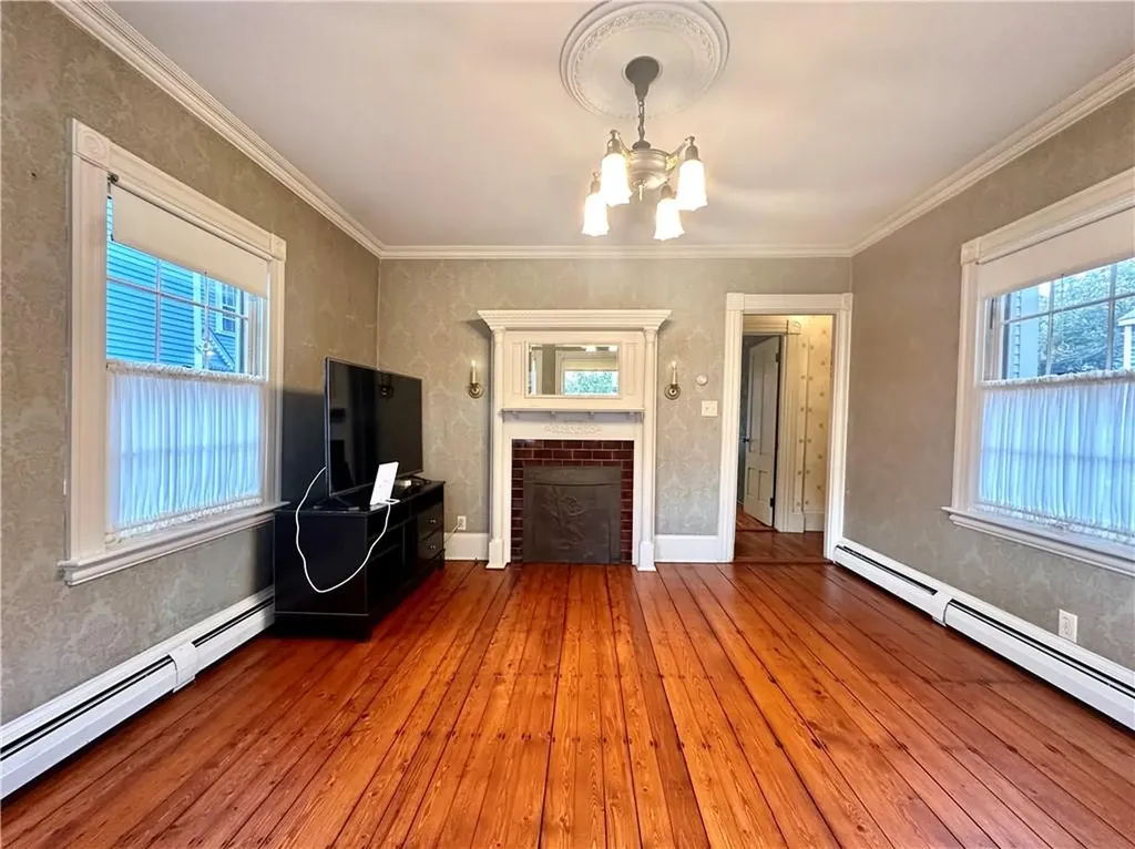 6 Cozzens Court Newport RI 02840