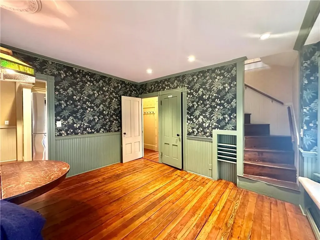6 Cozzens Court Newport RI 02840