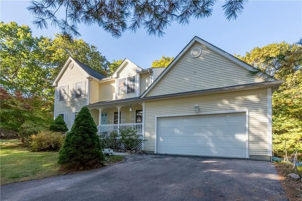 18 White Tail Circle Charlestown RI 02813