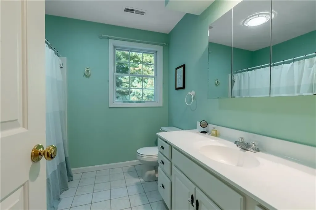 18 White Tail Circle Charlestown RI 02813