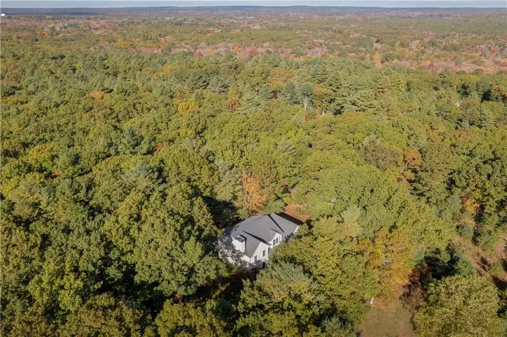 18 White Tail Circle Charlestown RI 02813