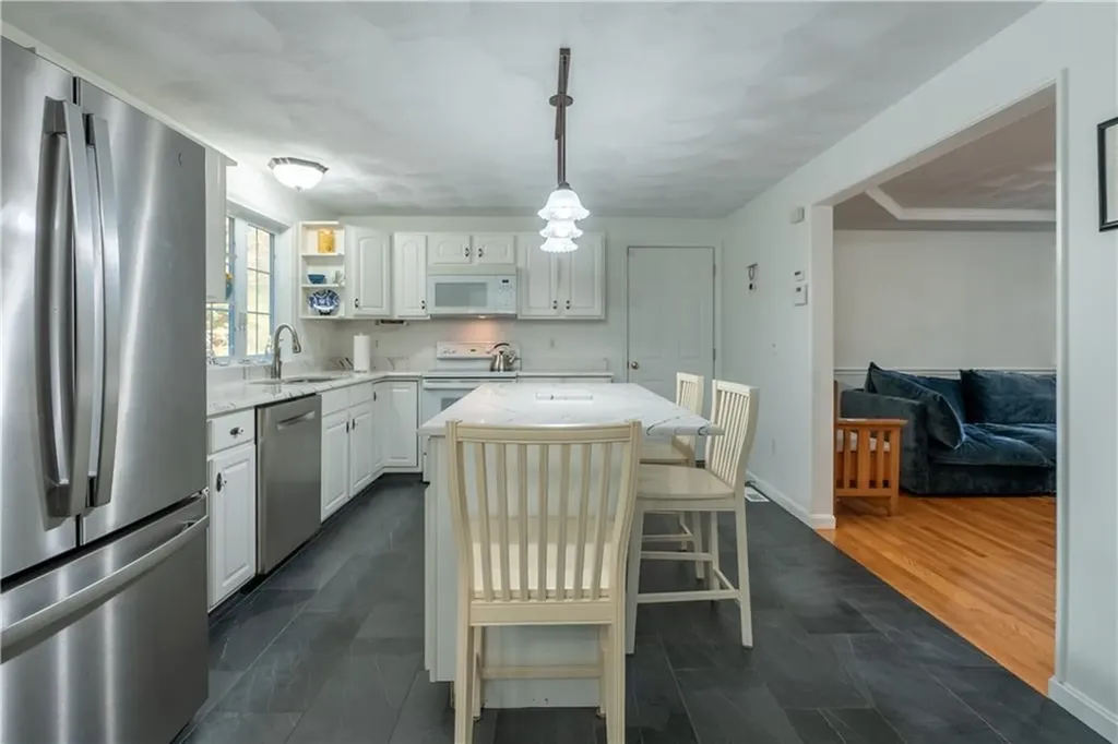 18 White Tail Circle Charlestown RI 02813