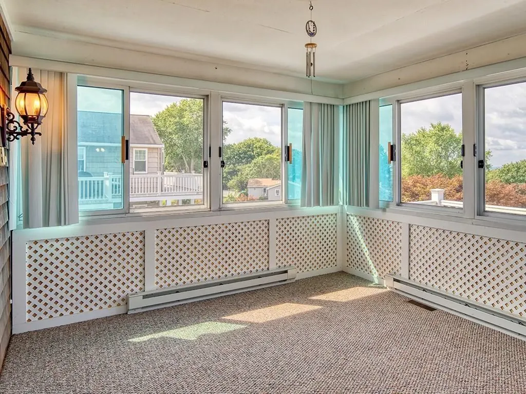 14 Algonquin Drive Middletown RI 02840