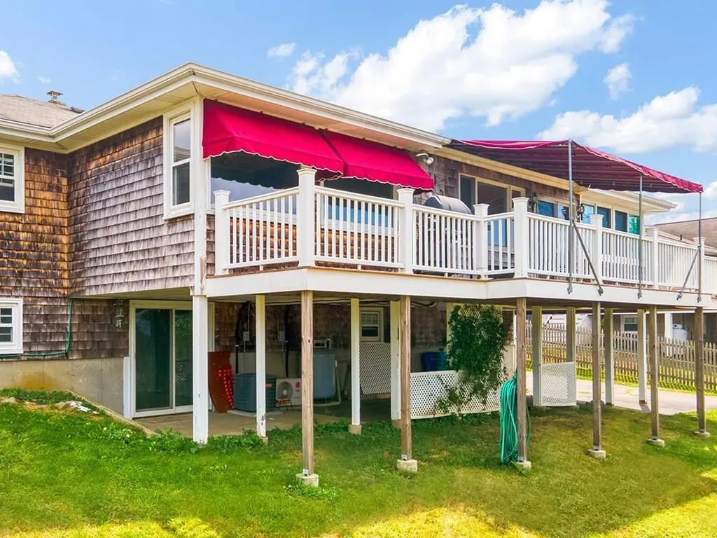 14 Algonquin Drive Middletown RI 02840