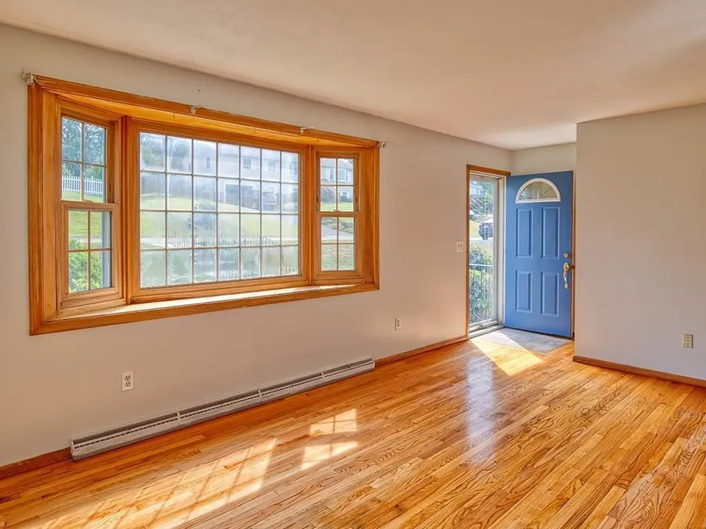 14 Algonquin Drive Middletown RI 02840