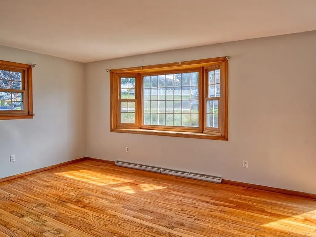 14 Algonquin Drive Middletown RI 02840