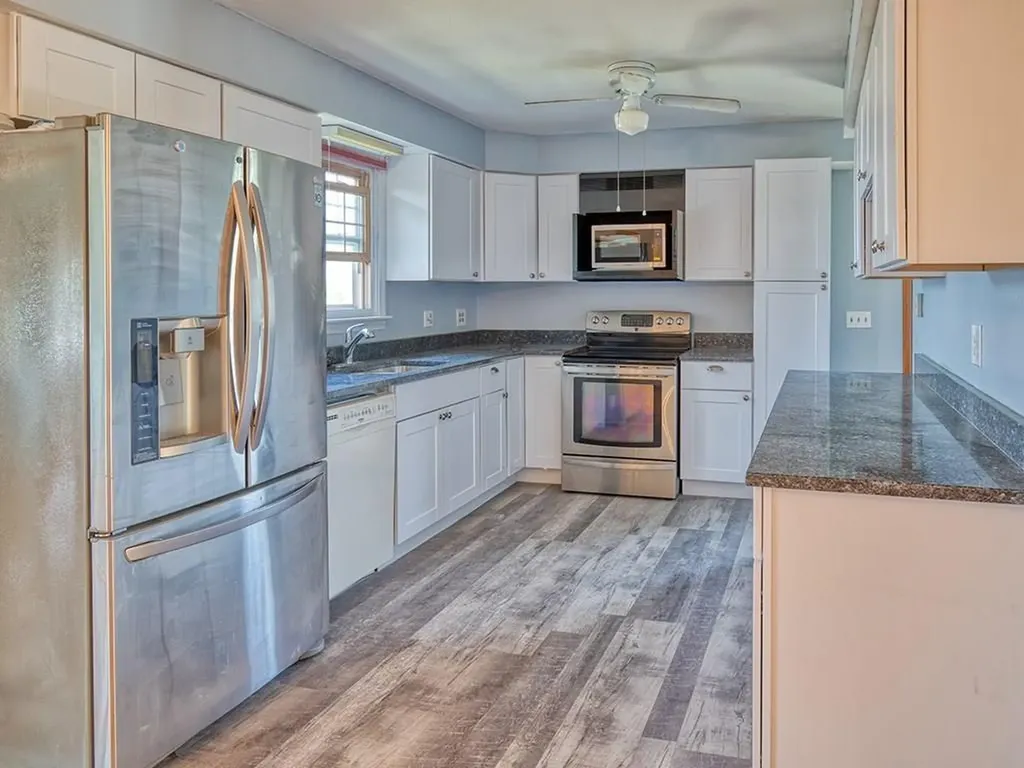 14 Algonquin Drive Middletown RI 02840