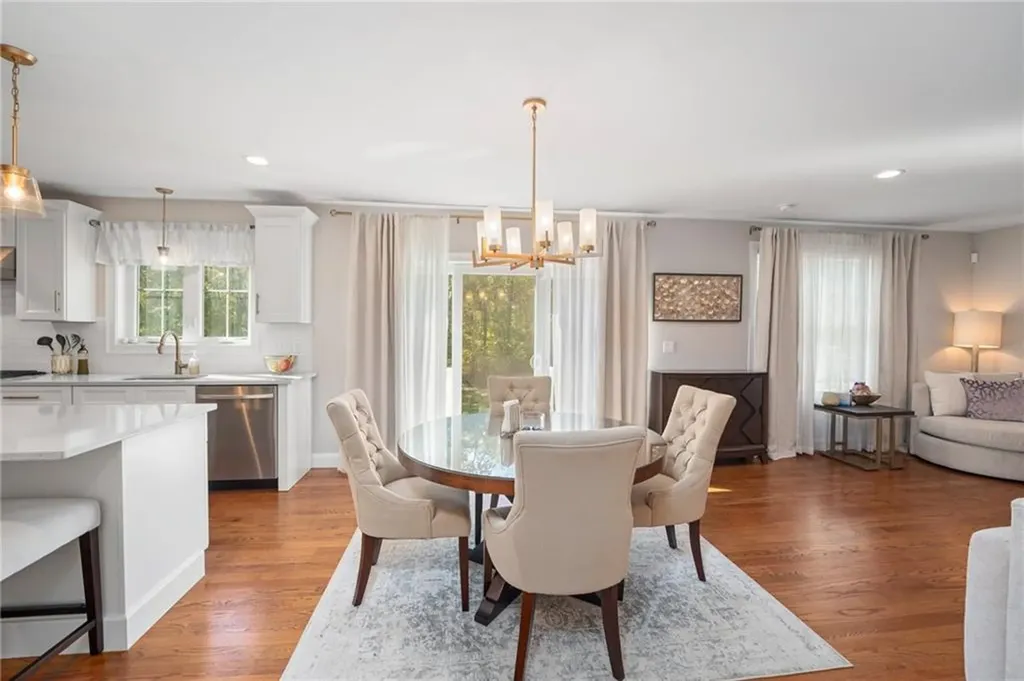 142 Swan Road Smithfield RI 02917